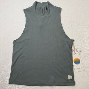 Vuori Women's XL NWT Cove Funnel Neck Rib Knit
Cropped Tank Top